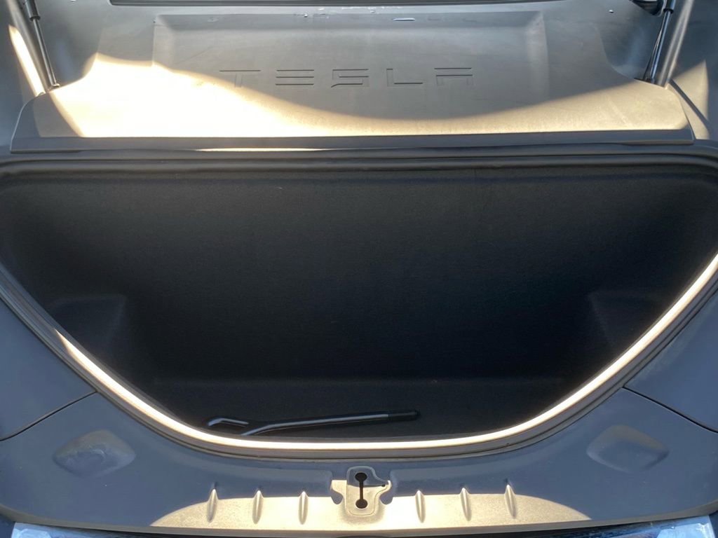 Used 2020 Tesla Model S Long Range Plus image 16