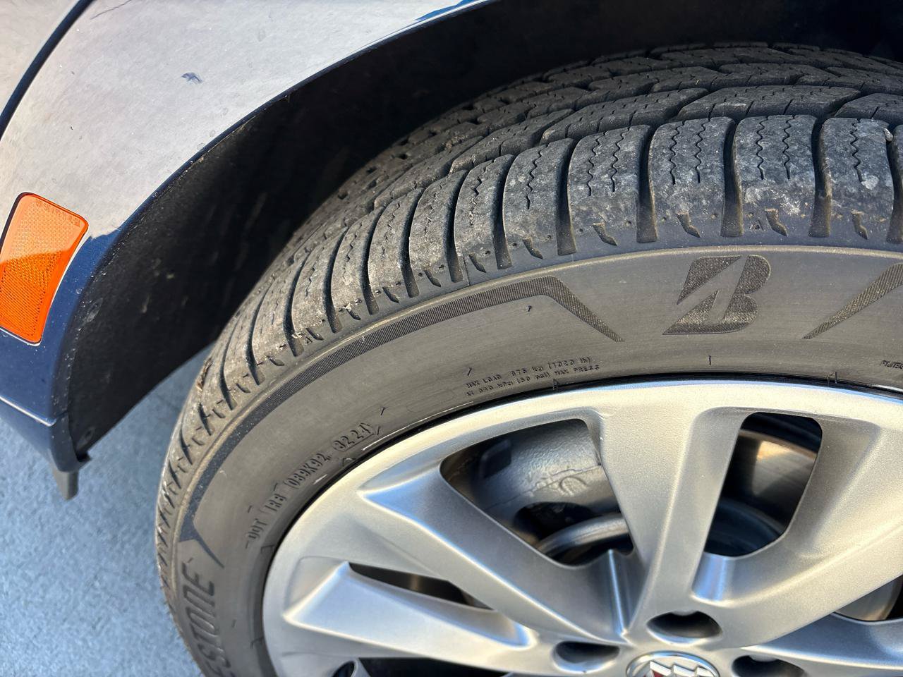 Used 2023 Buick Envision Avenir FWD image 23