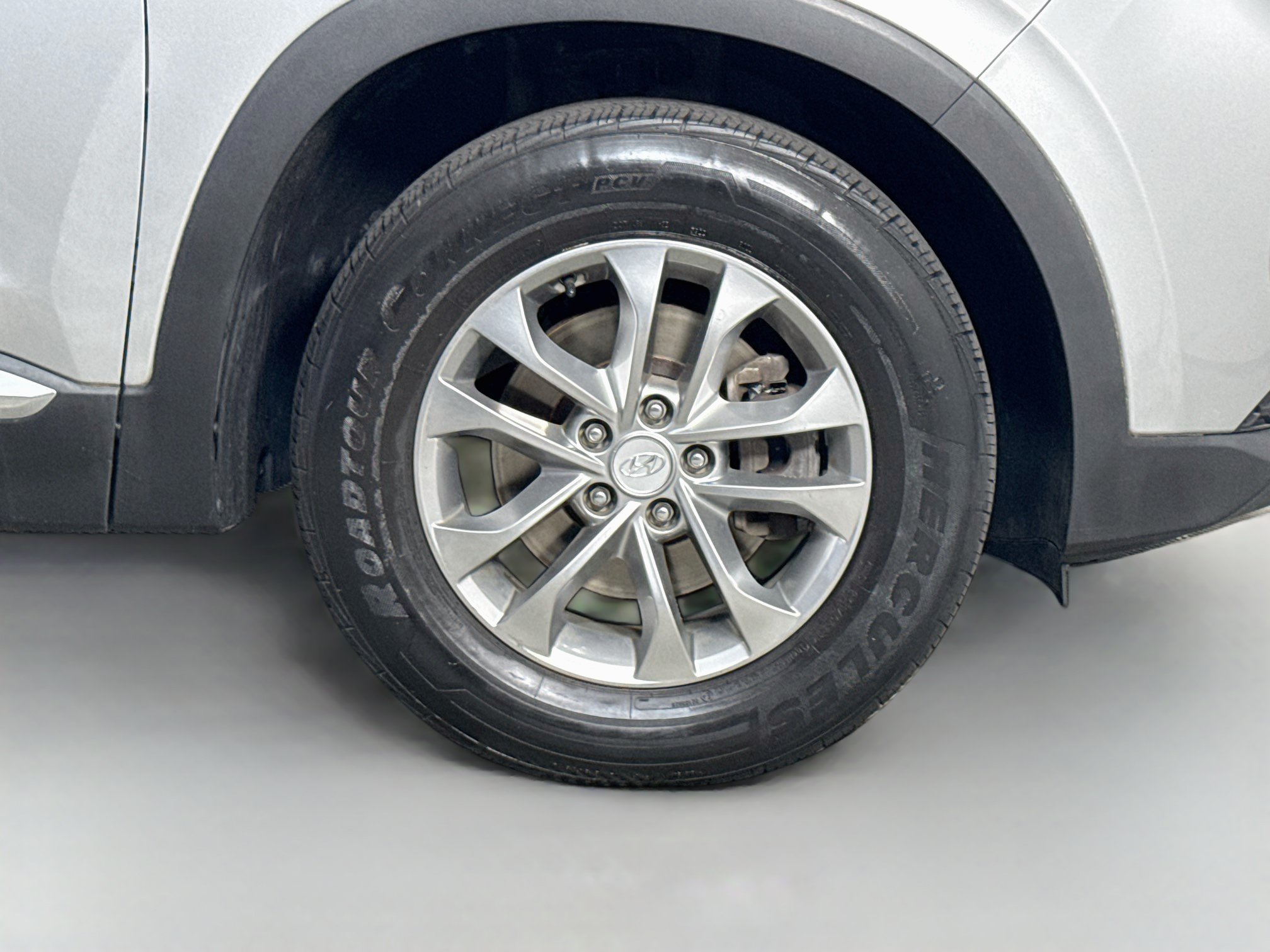 Used 2020 Hyundai Santa Fe SE AWD/4WD image 32