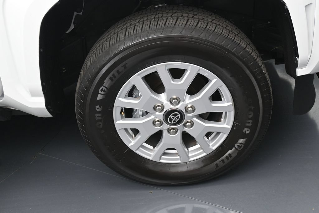 Used 2026 Toyota Tacoma SR5 AWD/4WD image 35