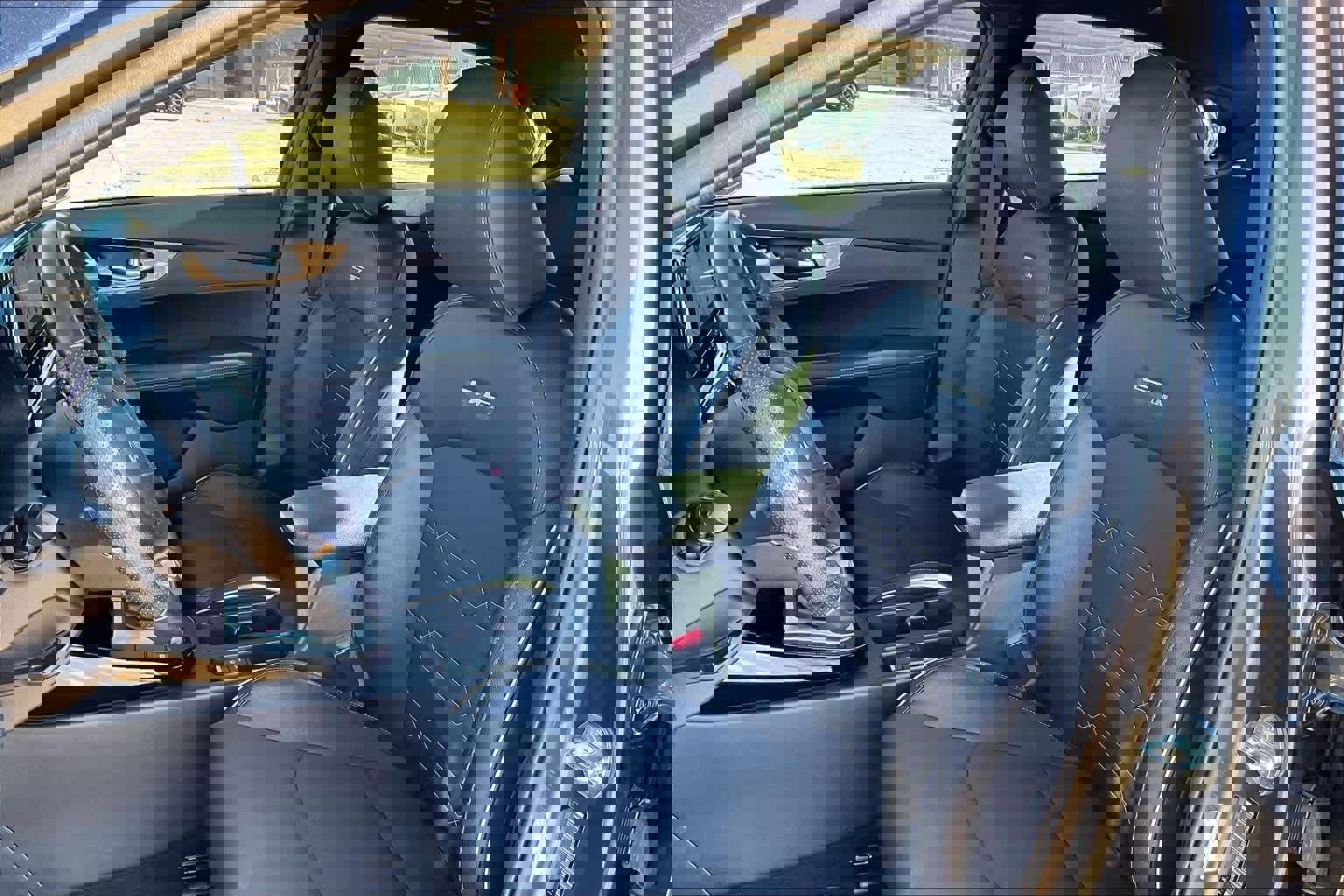 Certified 2024 Kia Forte GT-Line image 11