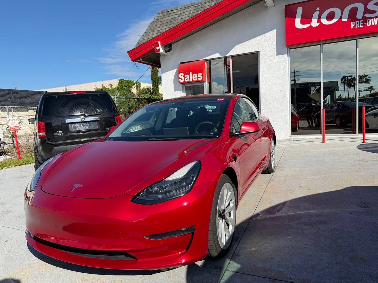 Used 2022 Tesla Model 3 RWD image 11