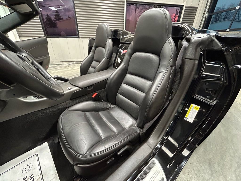 Used 2007 Chevrolet Corvette Convertible w/ Preferred Equipment Group image 6