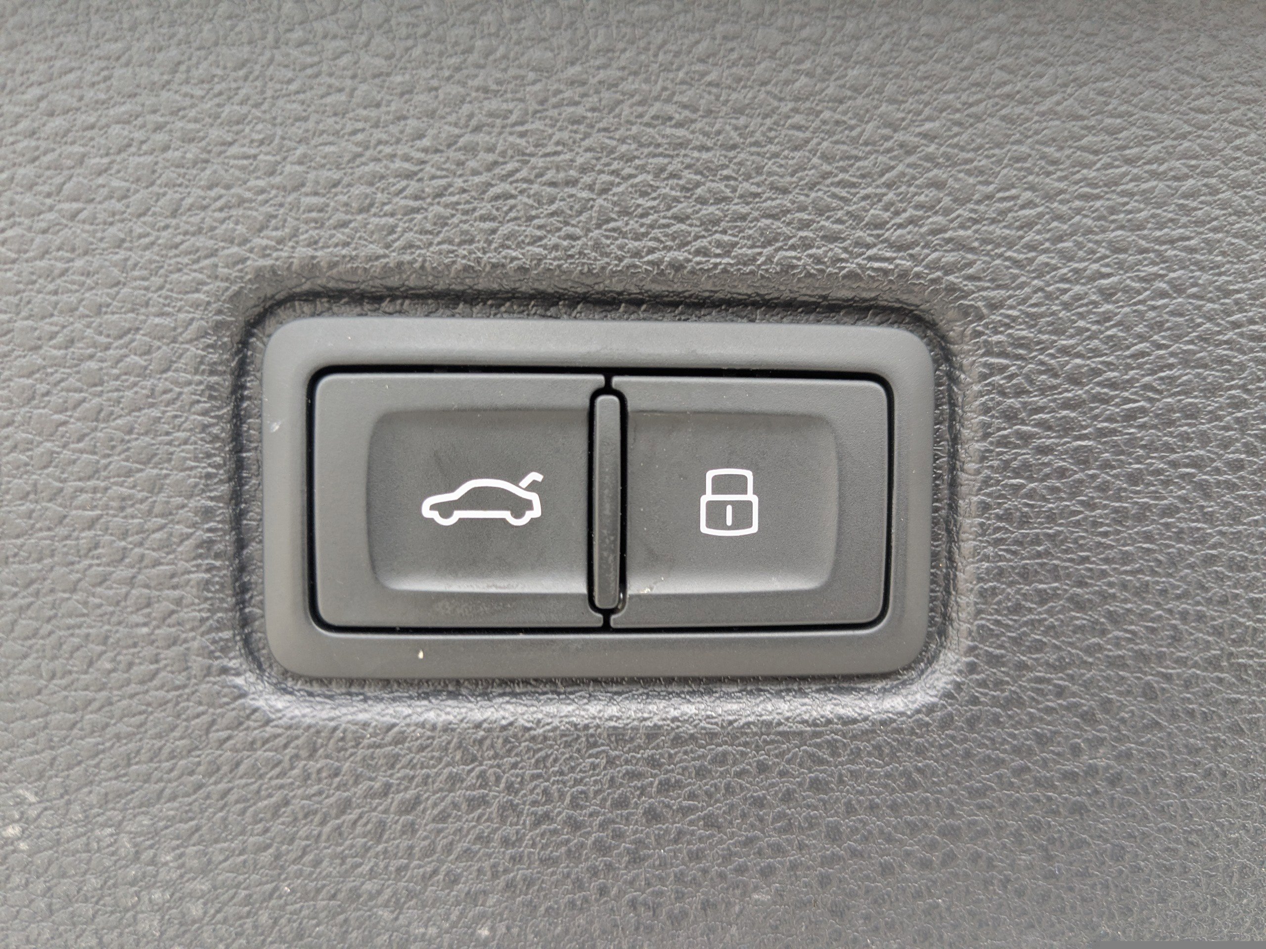 Used 2020 Audi Q7 3.0T Prestige image 15