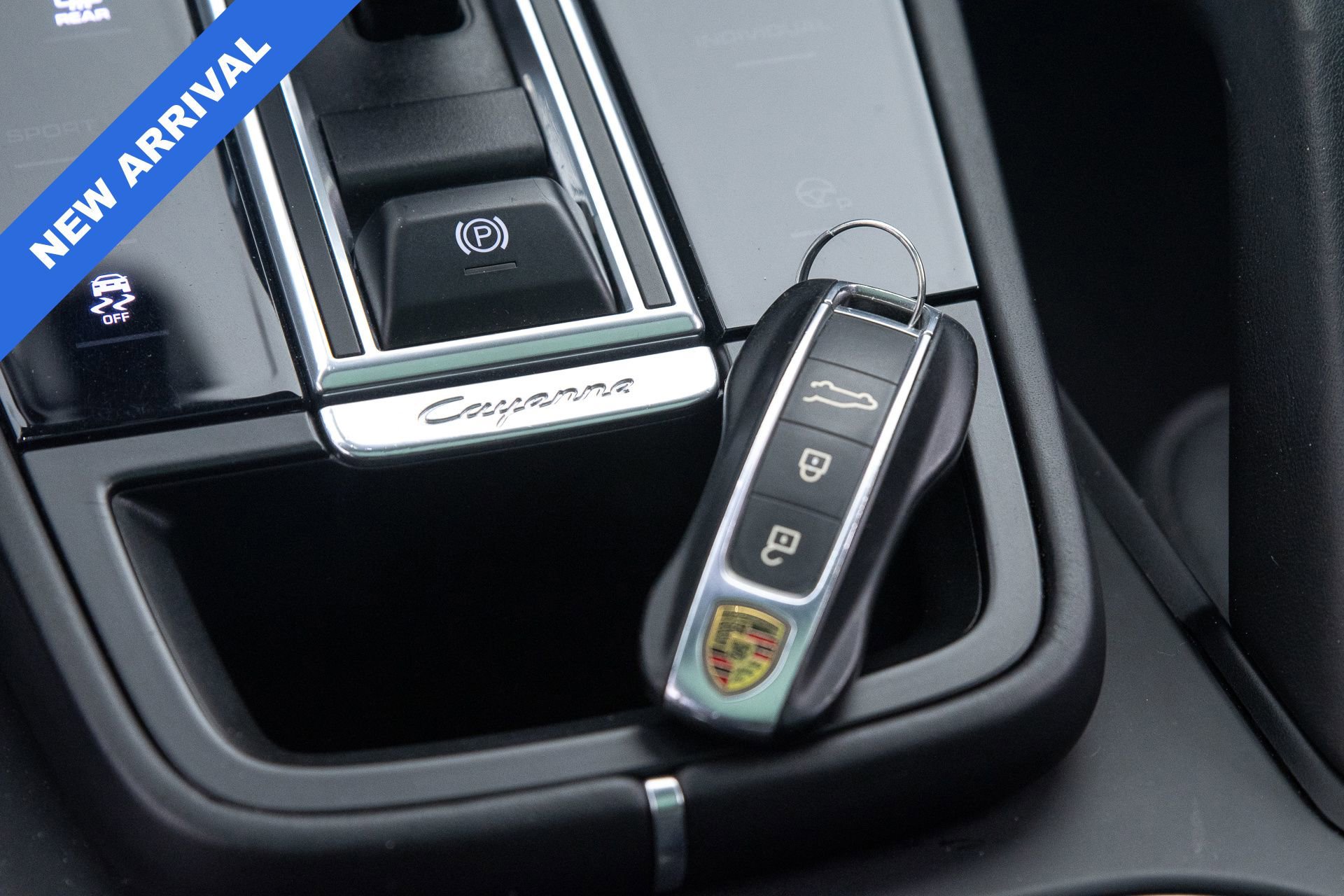 Used 2021 Porsche Cayenne GTS image 27