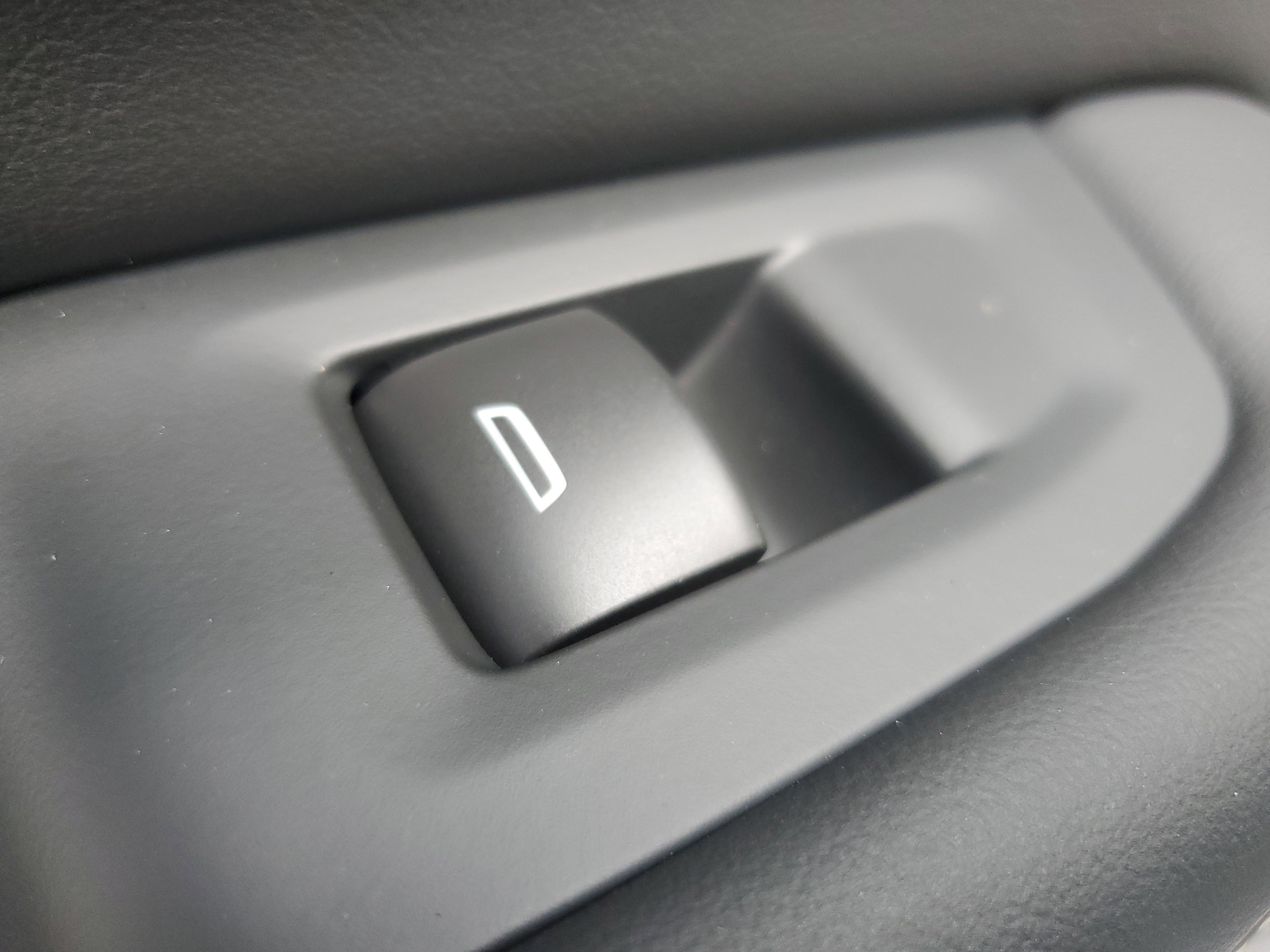 New 2026 GMC Yukon Elevation image 13