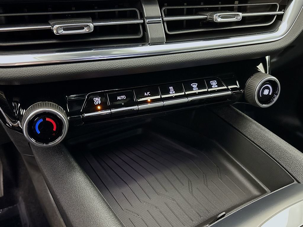 New 2026 Chevrolet Equinox EV LT w/ Comfort Package image 16