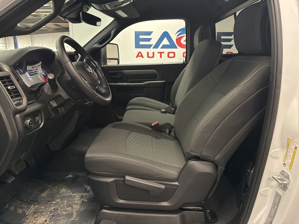 New 2026 RAM 3500 Tradesman image 32