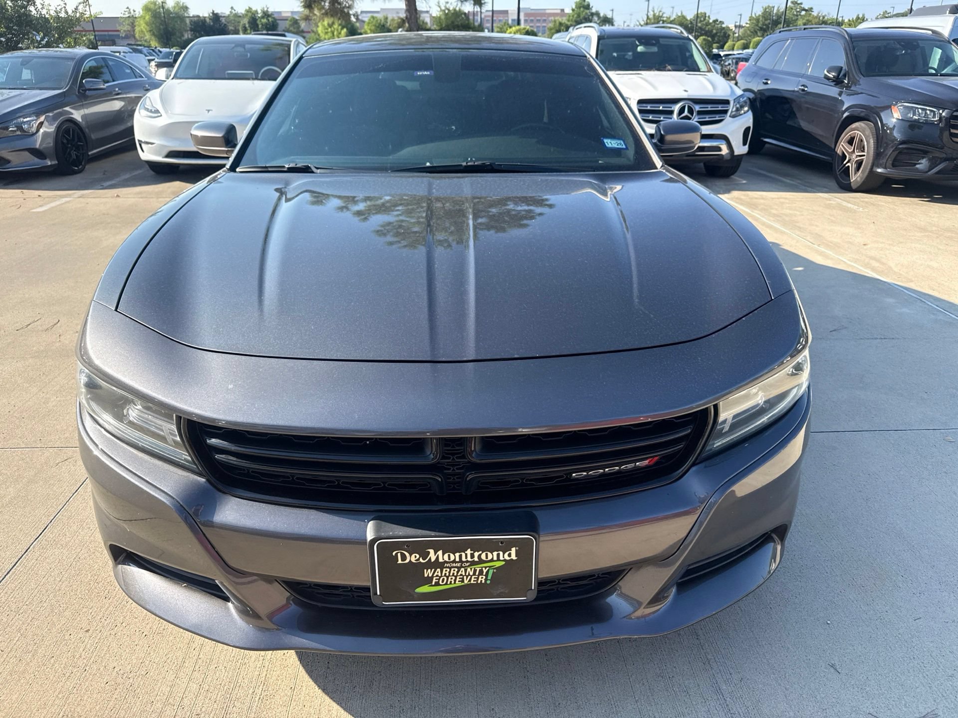 Used 2020 Dodge Charger SXT RWD image 2