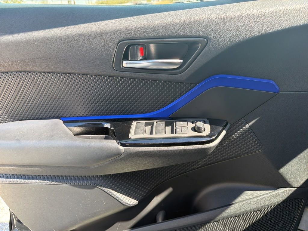 Used 2020 Toyota C-HR XLE image 14