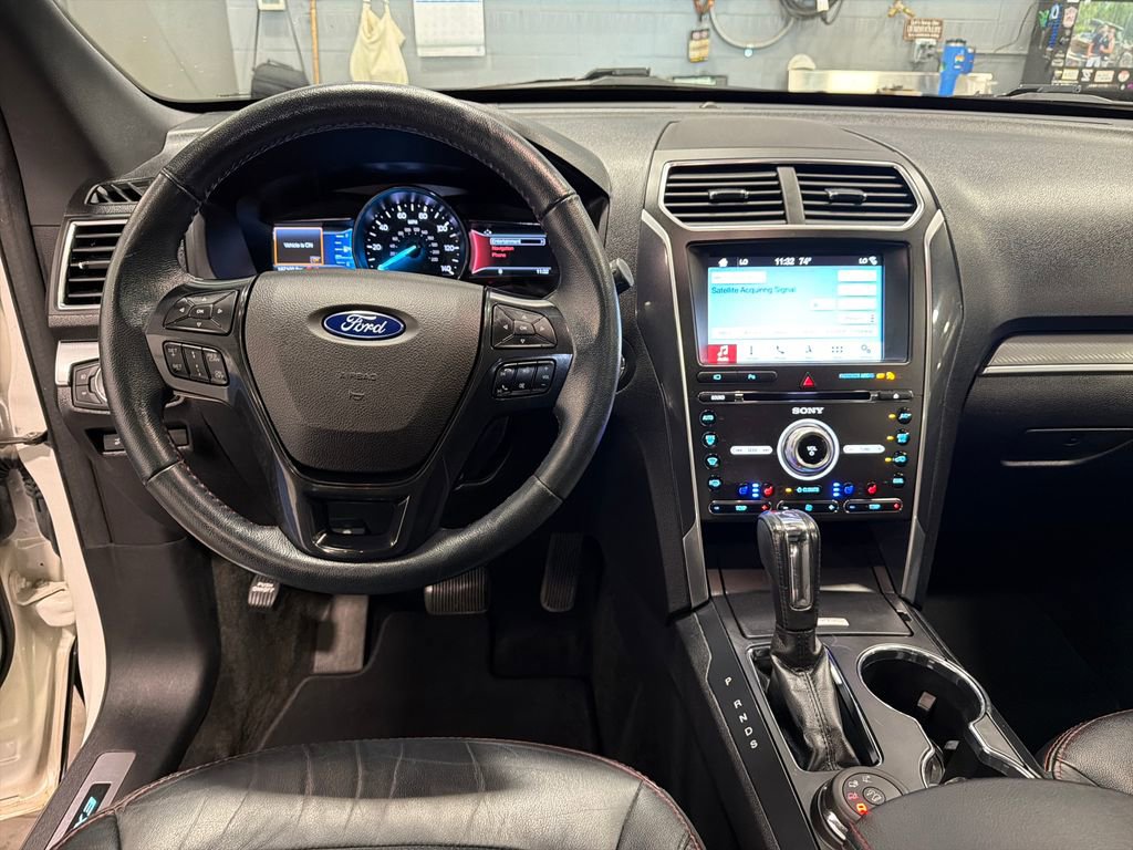 Used 2018 Ford Explorer Sport w/ Equipment Group 401A AWD/4WD image 6
