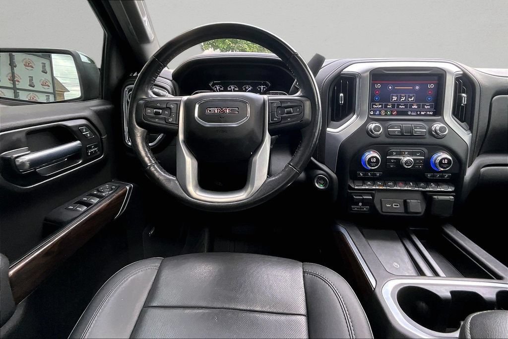 Used 2022 GMC Sierra 1500 SLT w/ SLT Premium Plus Package AWD/4WD image 9