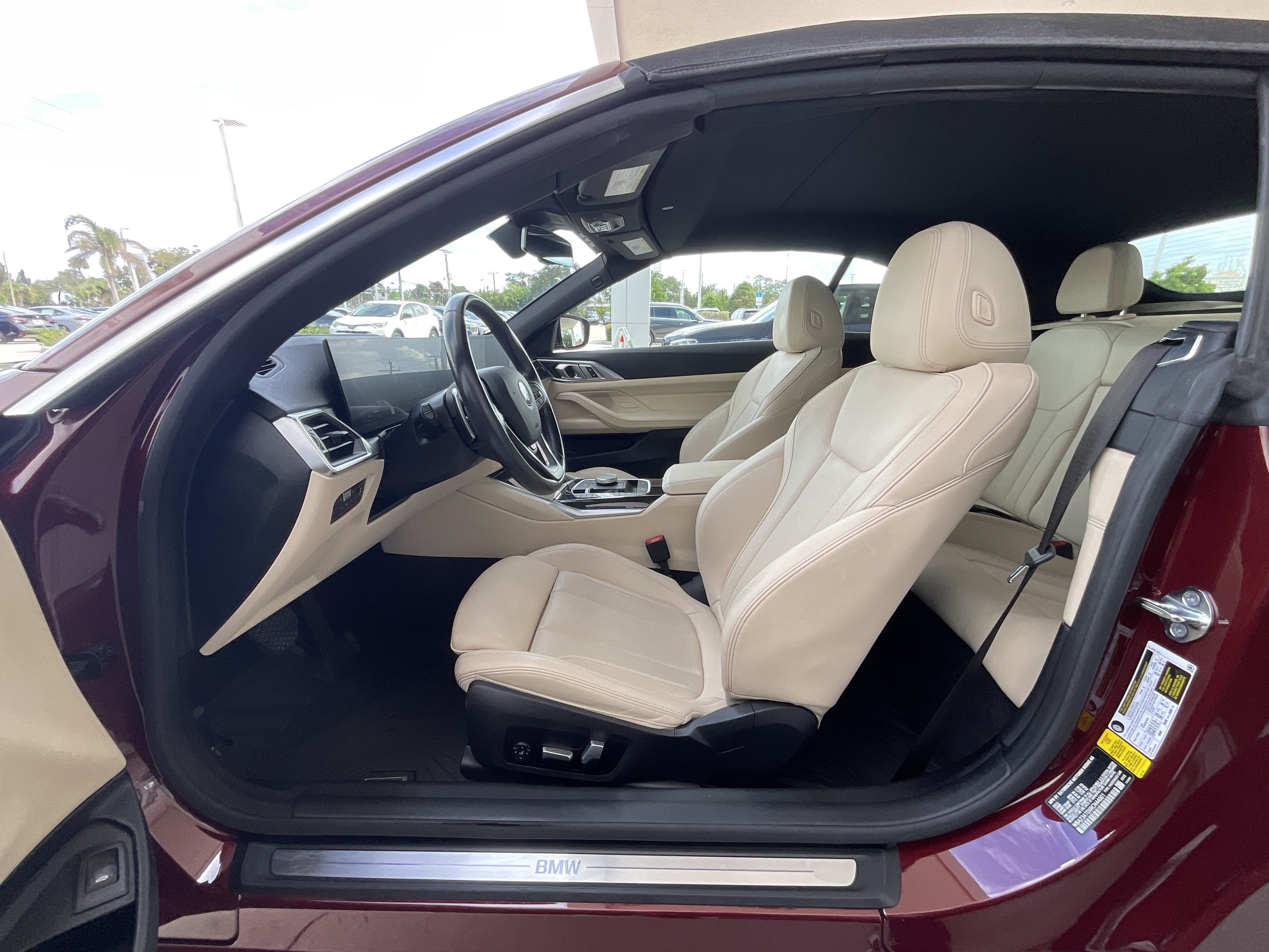 Certified 2024 BMW 430i Convertible w/ Premium Package RWD image 16