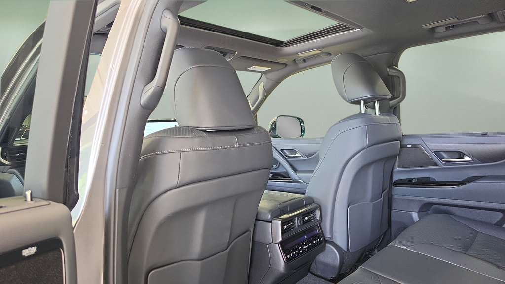 New 2026 Lexus LX 600 4WD w/ Accessory Package (2T) image 17