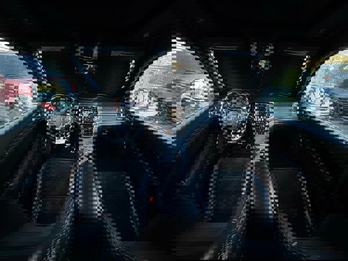 Used 2015 Jeep Grand Cherokee SRT w/ Trailer Tow Group IV image 46