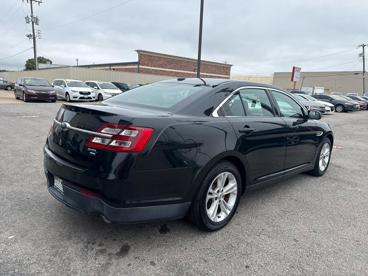 Used 2015 Ford Taurus SEL w/ Equipment Group 201A AWD/4WD image 6
