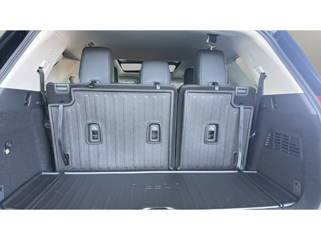 New 2026 Nissan Pathfinder Platinum AWD/4WD image 16