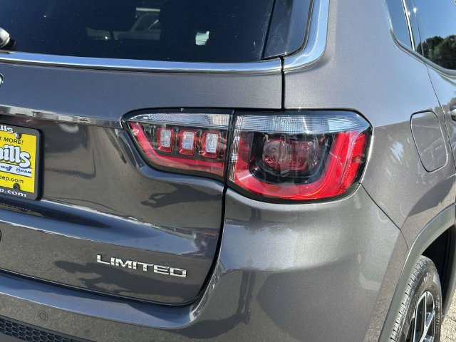 Certified 2024 Jeep Compass Limited w/ Sun and Sound Group AWD/4WD image 12