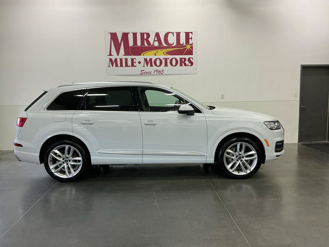 Used 2017 Audi Q7 3.0T Prestige AWD/4WD image 6