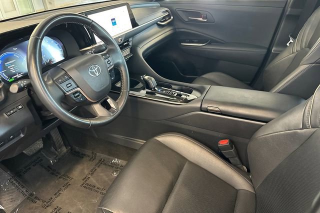 Certified 2024 Toyota Crown AWD/4WD image 12