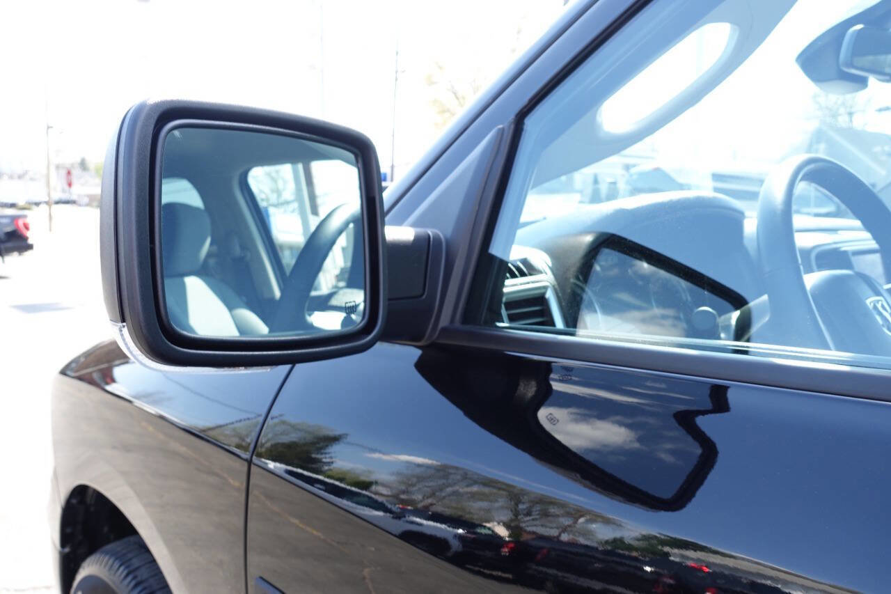 Used 2023 RAM 1500 Classic SLT w/ Electronics Convenience Group image 13