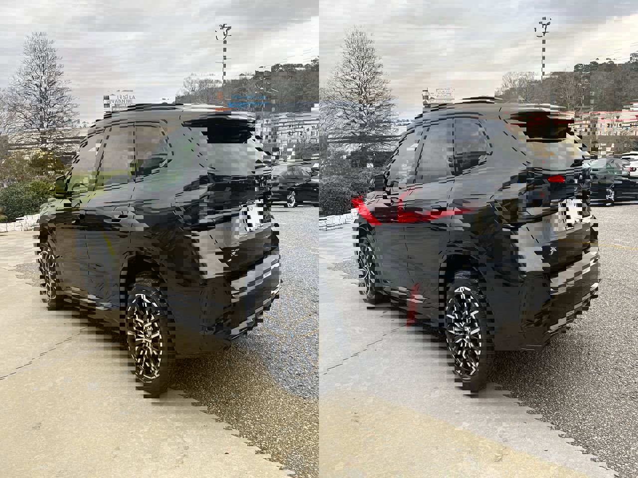 Certified 2023 BMW X1 xDrive28i w/ M Sport Package image 6