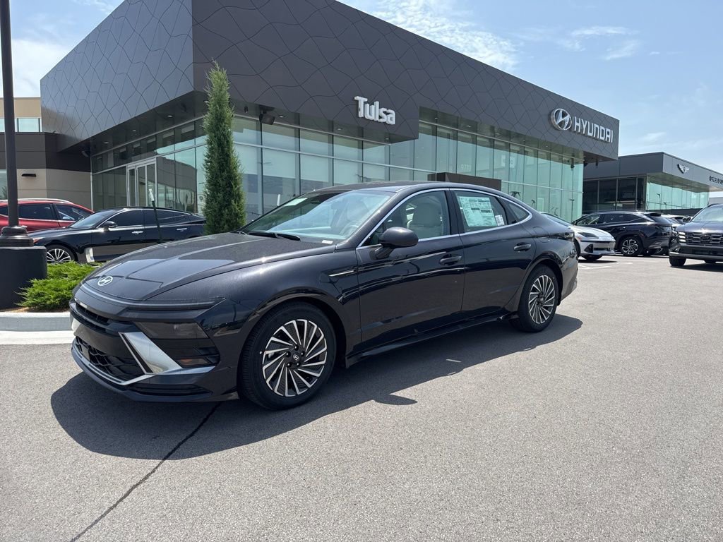 New 2025 Hyundai Sonata SEL image 1