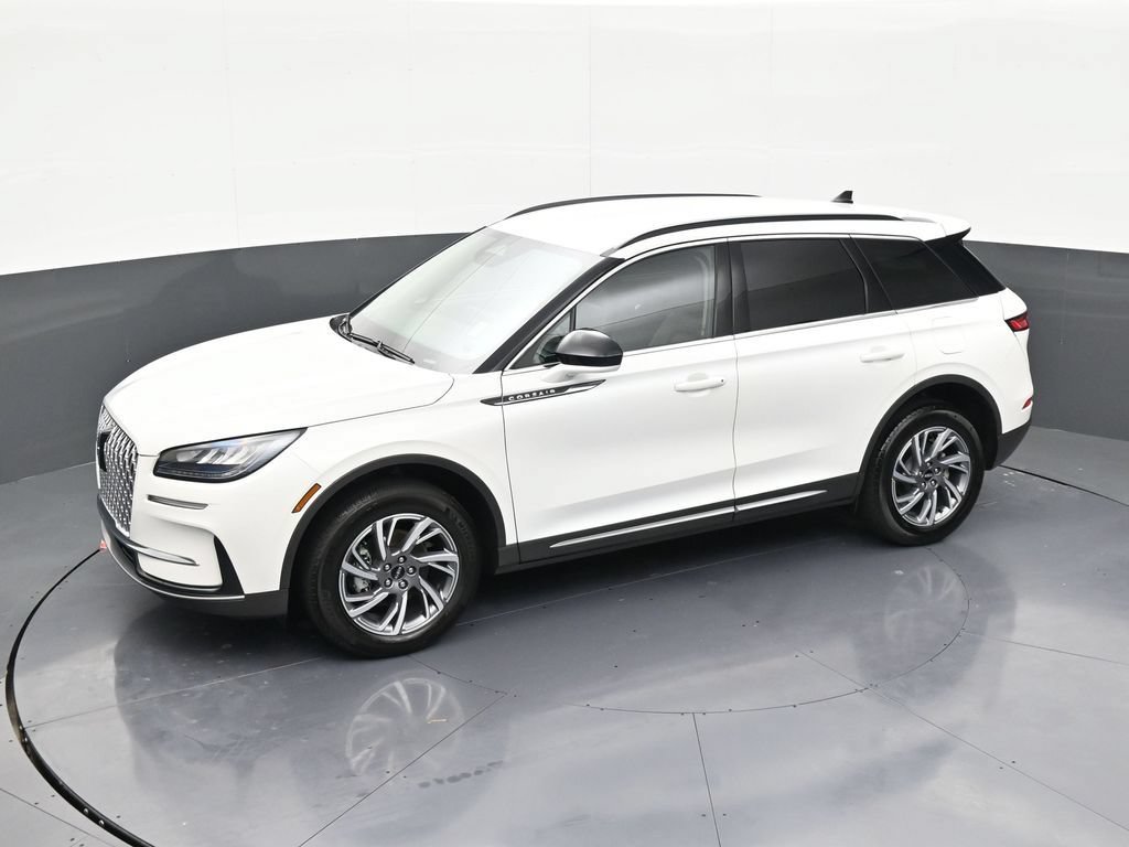 Used 2026 Lincoln Corsair Premiere FWD image 13