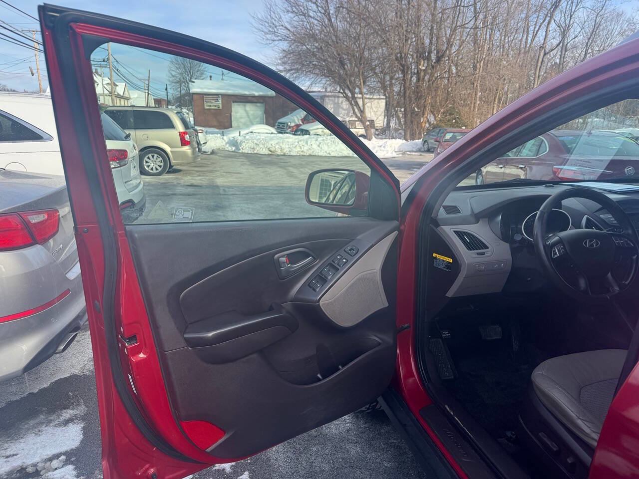 Used 2014 Hyundai Tucson SE FWD image 9