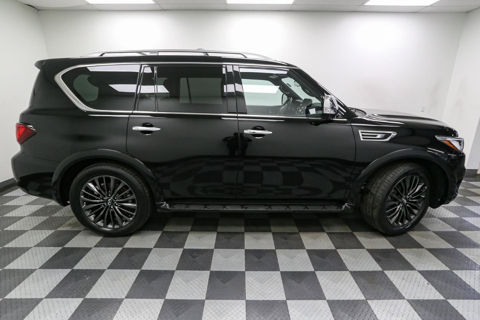 Used 2023 INFINITI QX80 Sensory w/ Cargo Package image 7