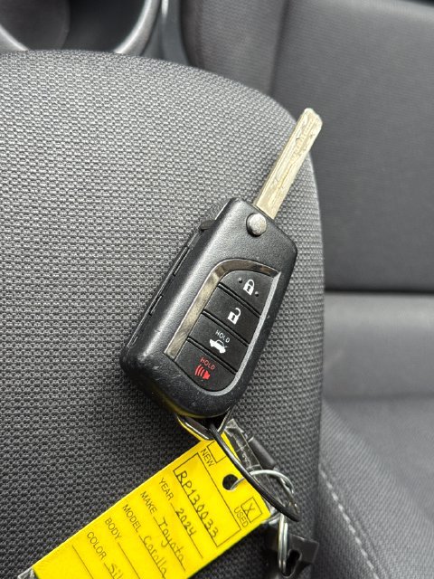 Used 2024 Toyota Corolla LE FWD image 11