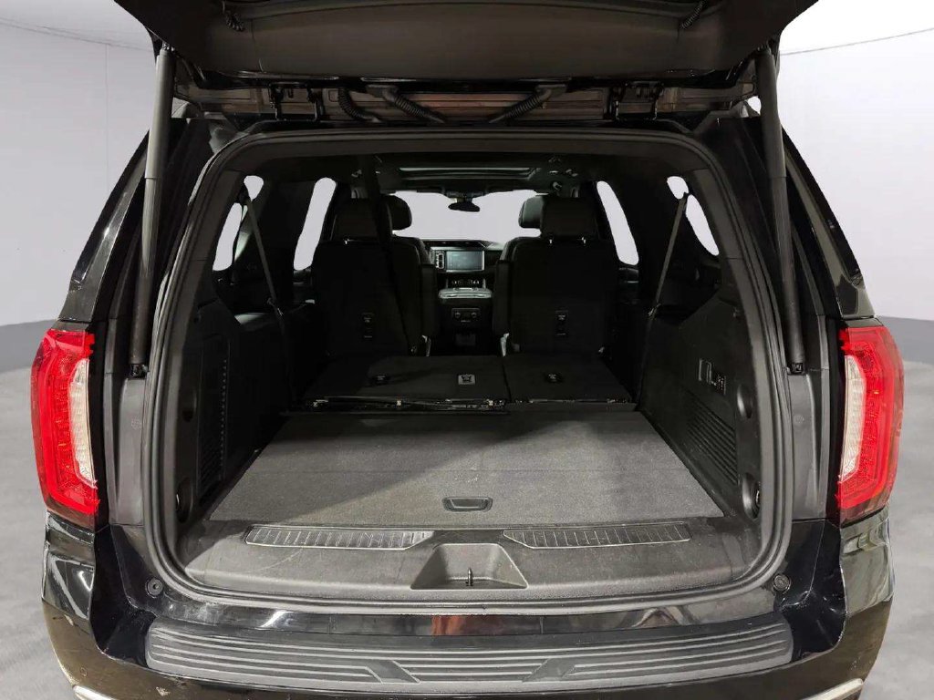 Used 2022 GMC Yukon XL Denali AWD/4WD image 29