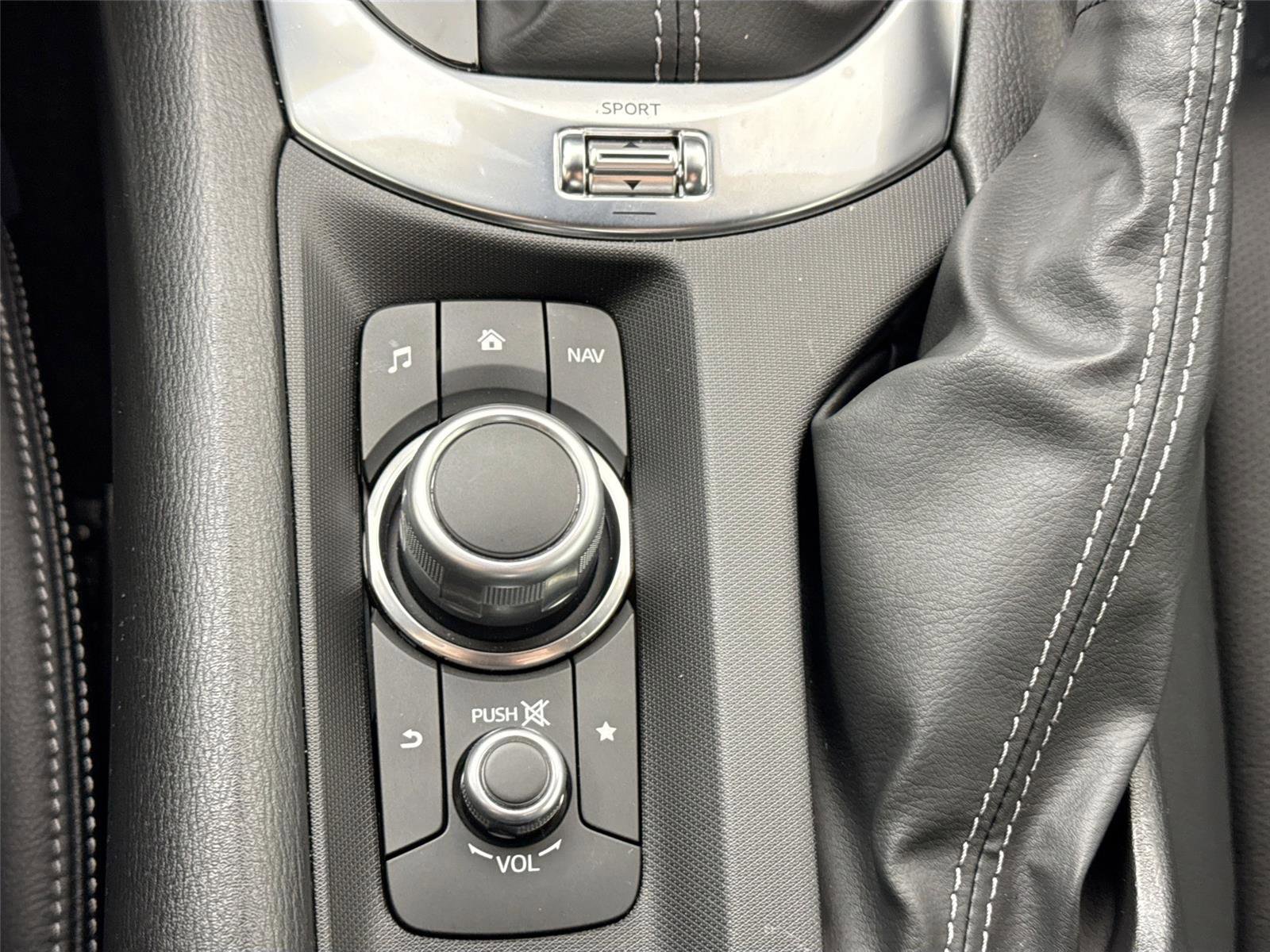 Used 2021 MAZDA MX-5 Miata RF Grand Touring image 31