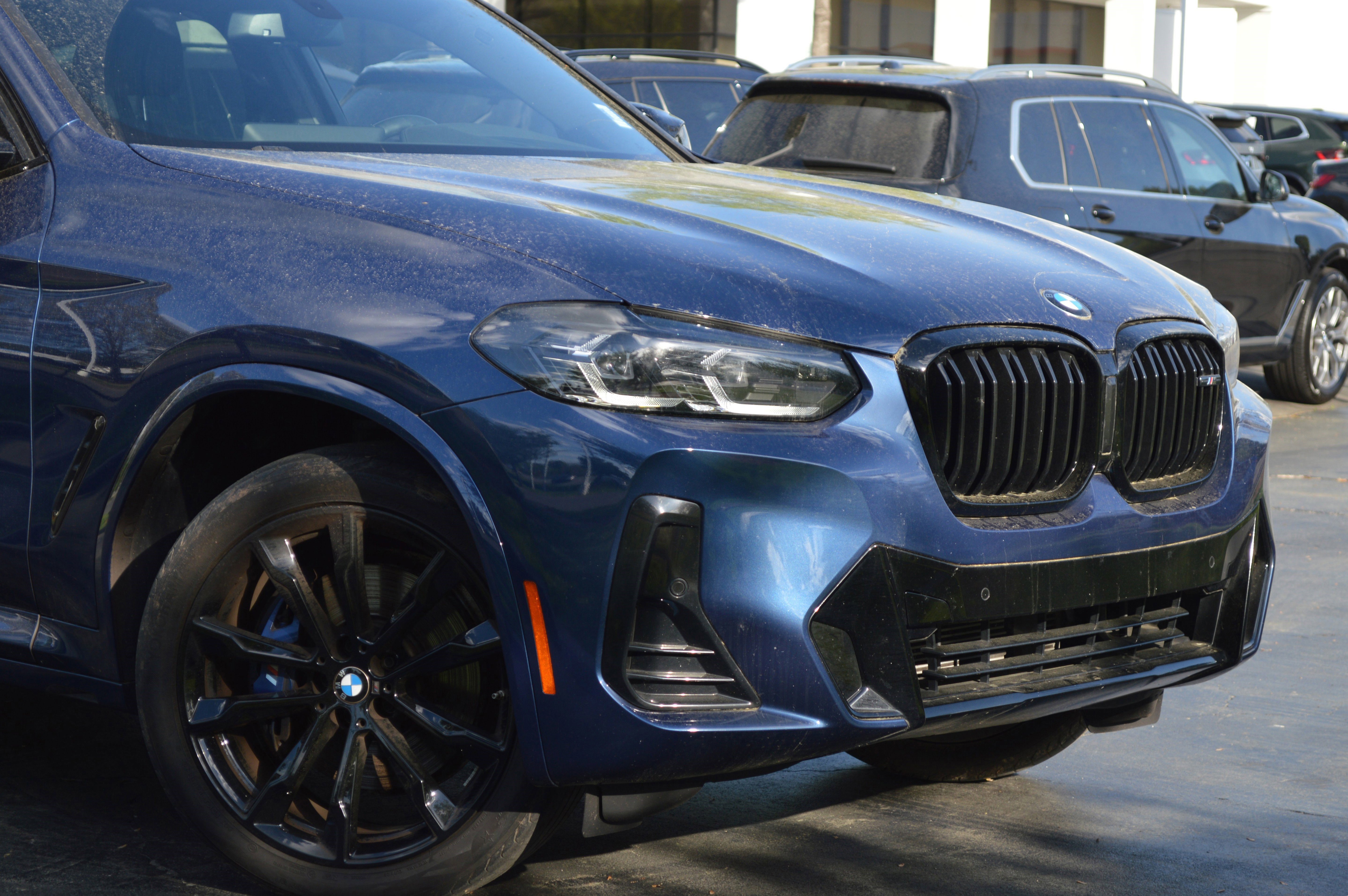 Certified 2023 BMW X4 M40i w/ Premium Package image 2