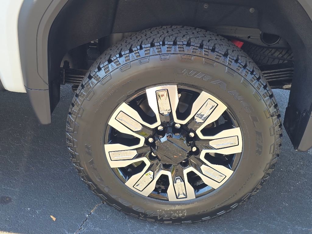 New 2026 GMC Sierra 2500 Denali w/ Denali Reserve Package image 7