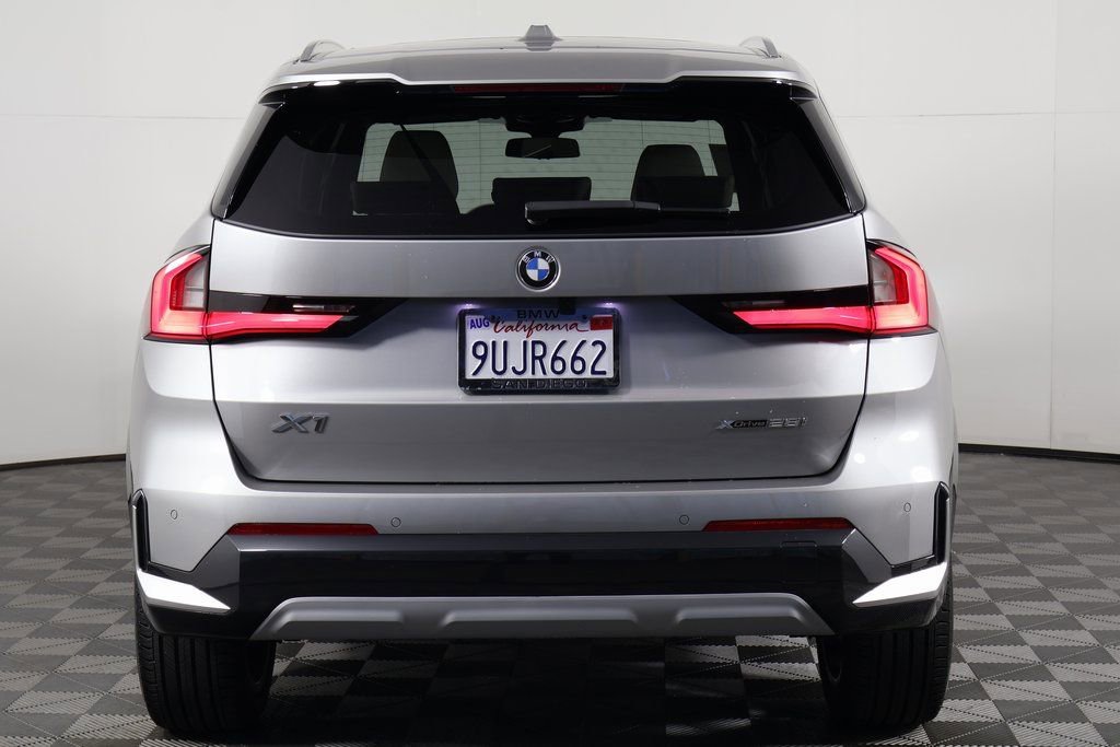 Used 2025 BMW X1 xDrive28i w/ Premium Package AWD/4WD image 5