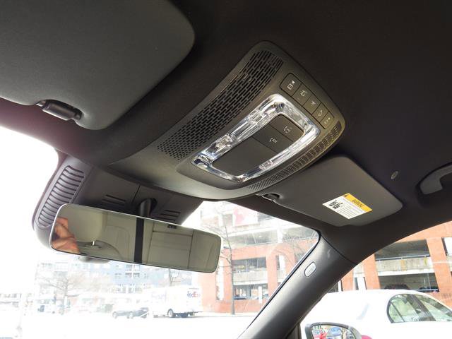 Used 2025 Mercedes-Benz GLB 250 4MATIC image 19