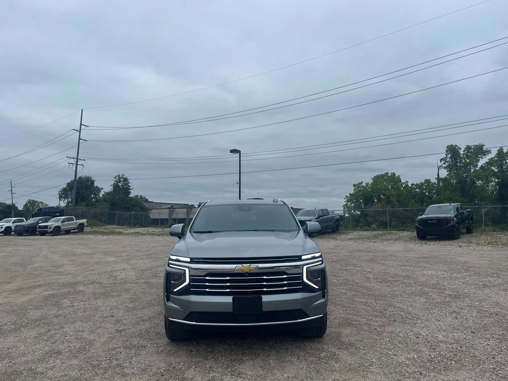 Used 2025 Chevrolet Tahoe LT AWD/4WD image 4