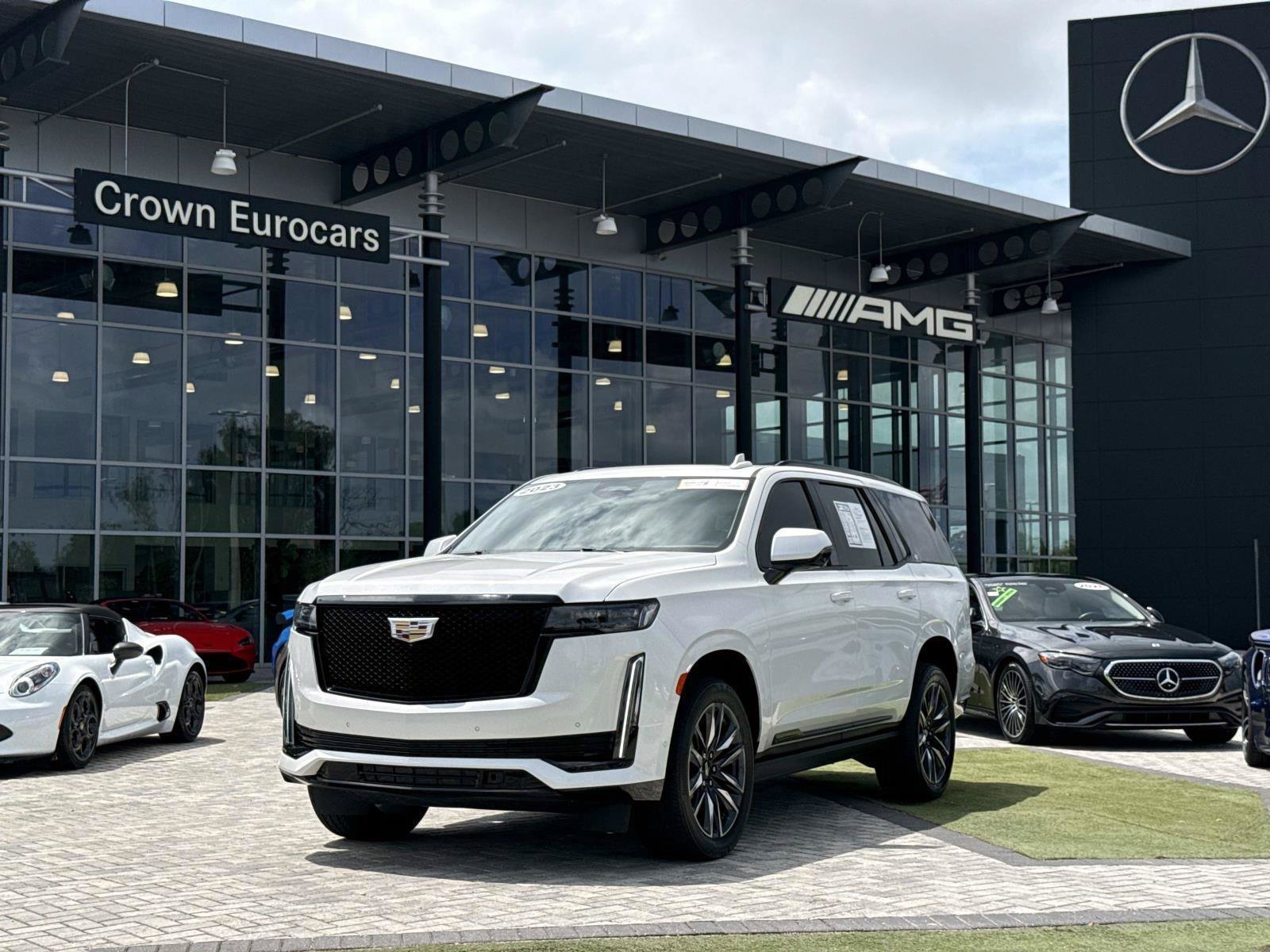 Used 2024 Cadillac Escalade Sport Platinum RWD image 1