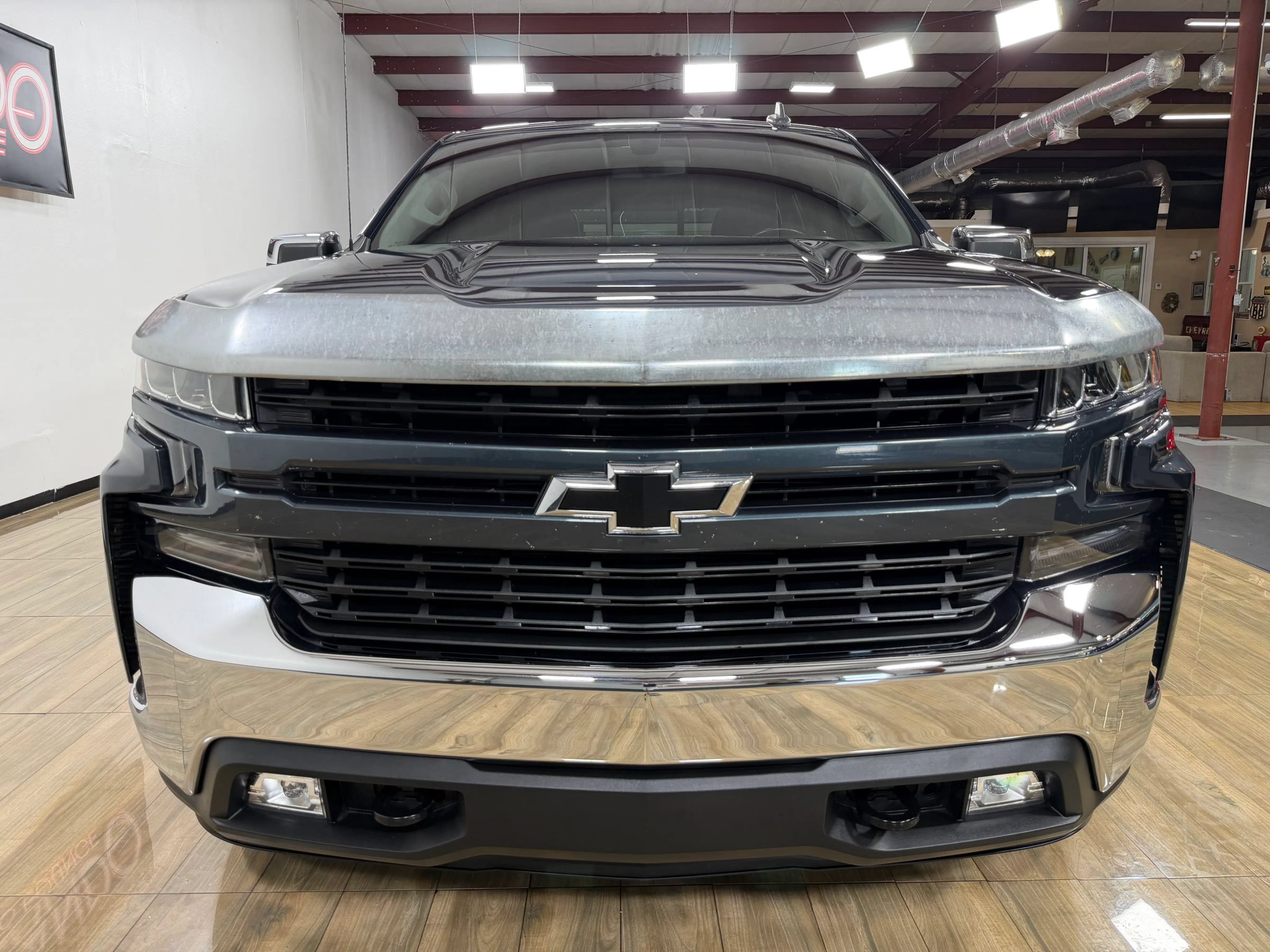 Used 2021 Chevrolet Silverado 1500 RST AWD/4WD image 2