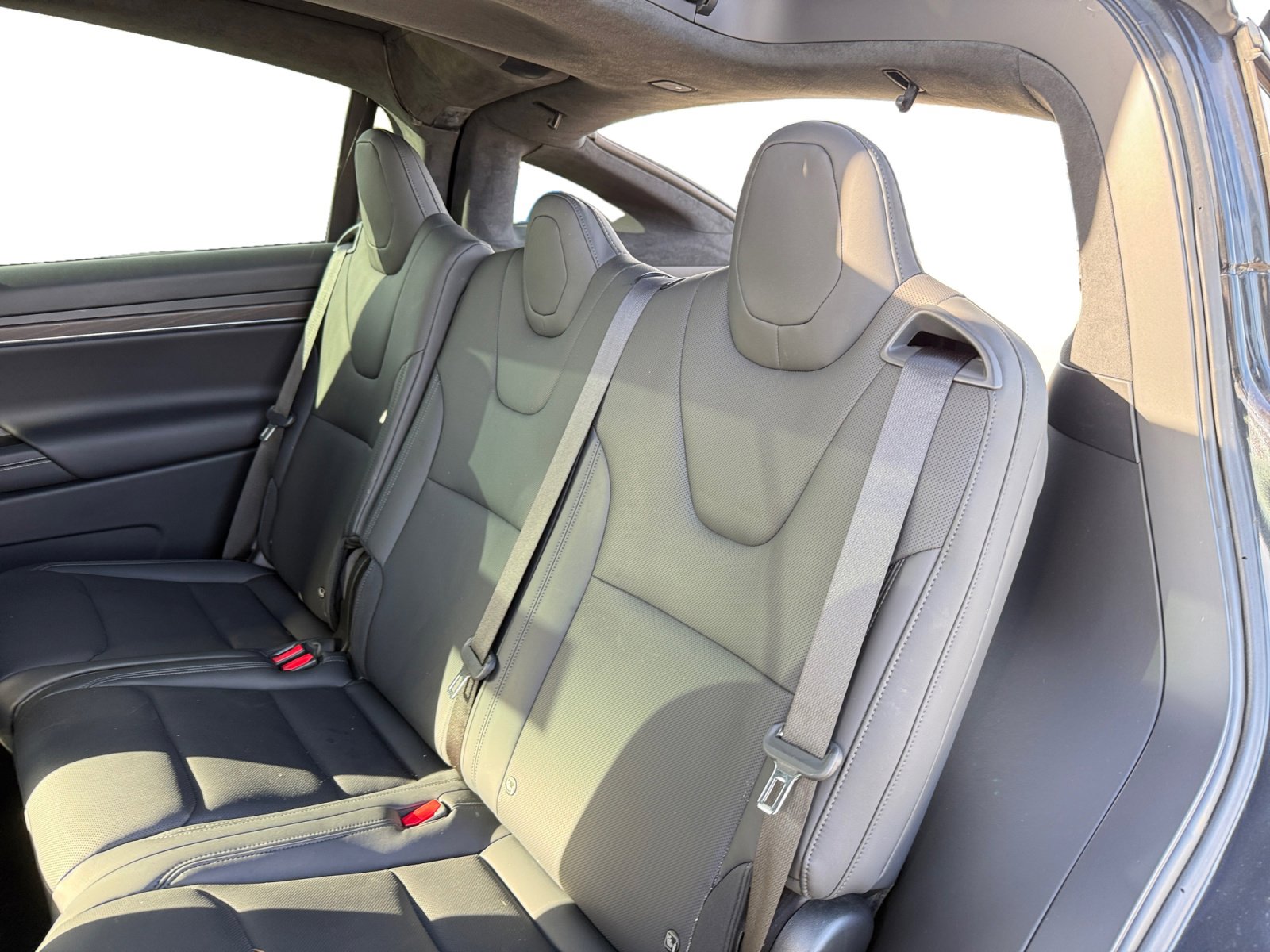 Used 2024 Tesla Model X image 16