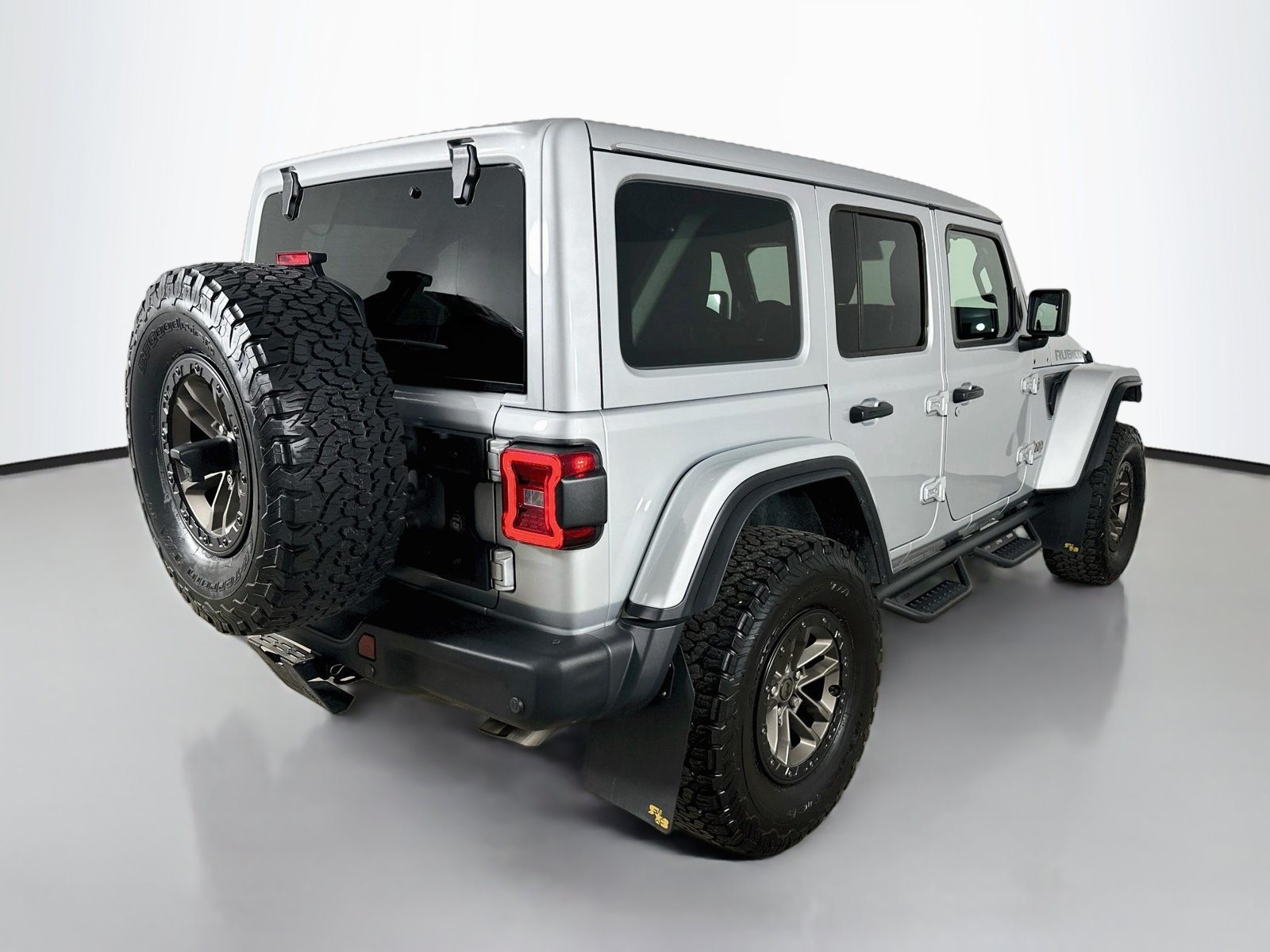 Used 2024 Jeep Wrangler Unlimited Rubicon 392 AWD/4WD image 5