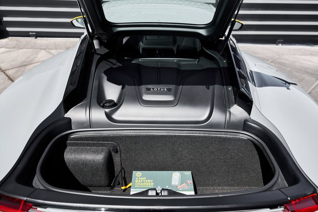 Used 2026 Lotus Emira SE RWD image 18