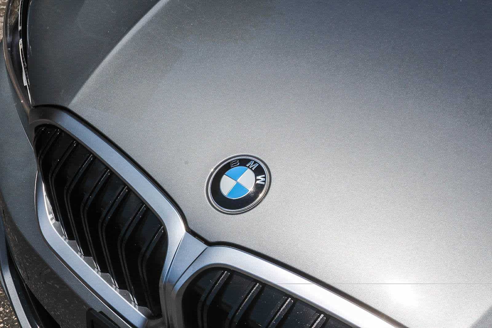 Used 2026 BMW 330i Sedan w/ Premium Package RWD image 11