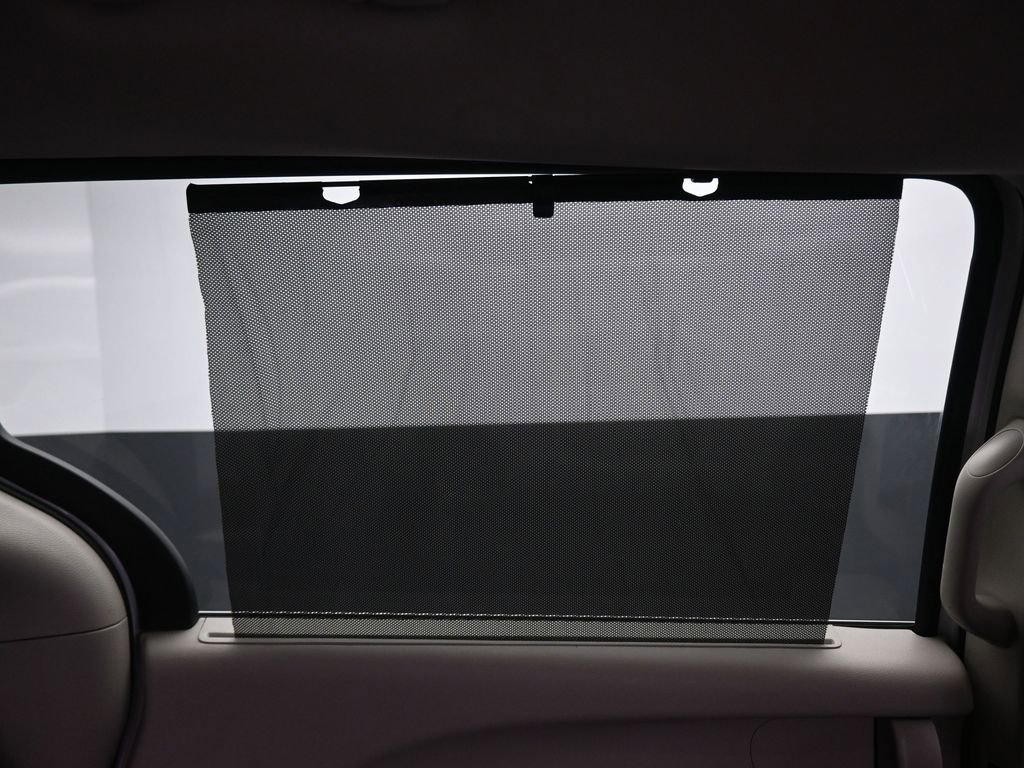 Used 2022 Chrysler Pacifica Touring-L image 50