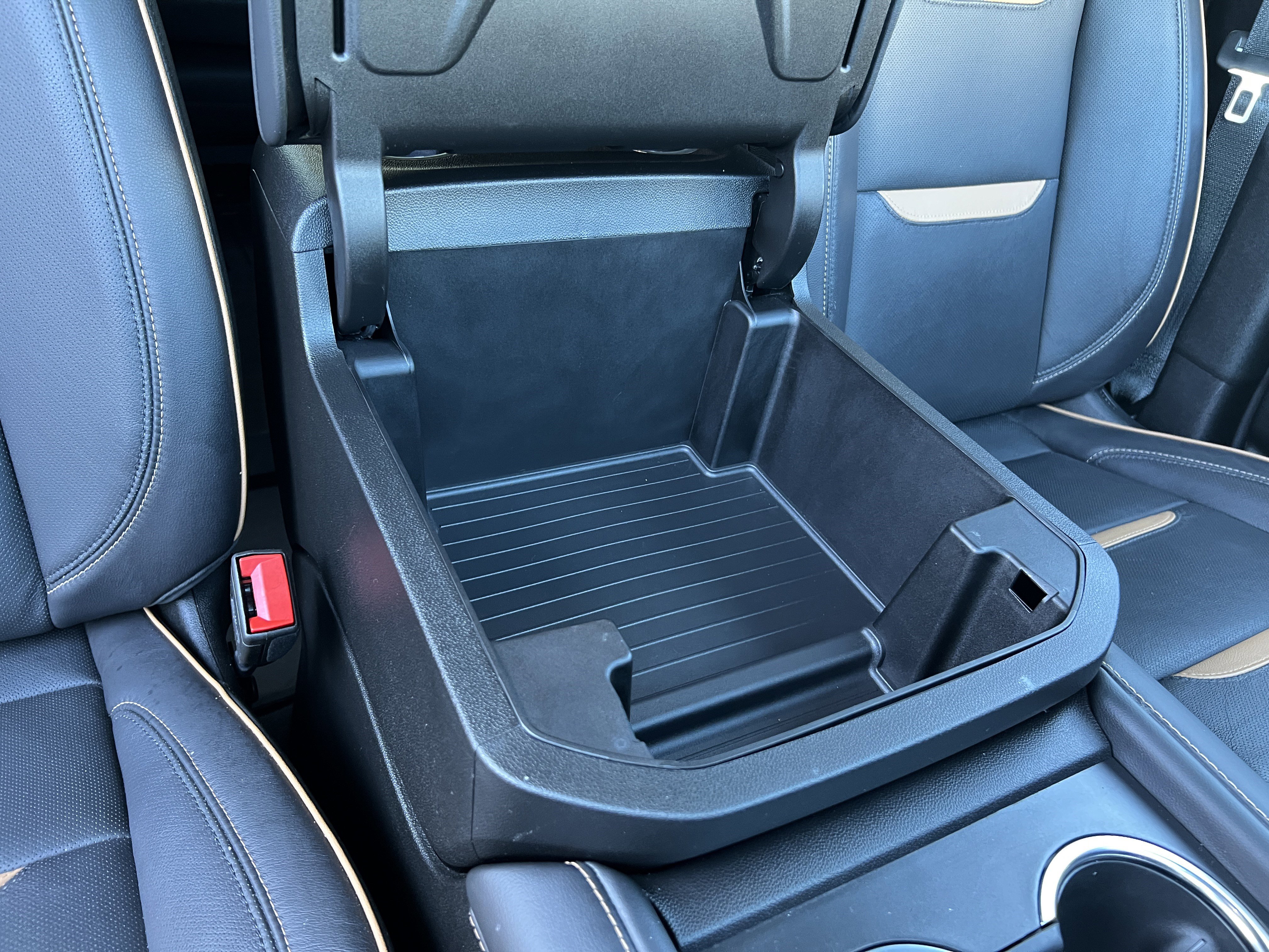 Used 2024 GMC Yukon AT4 image 29