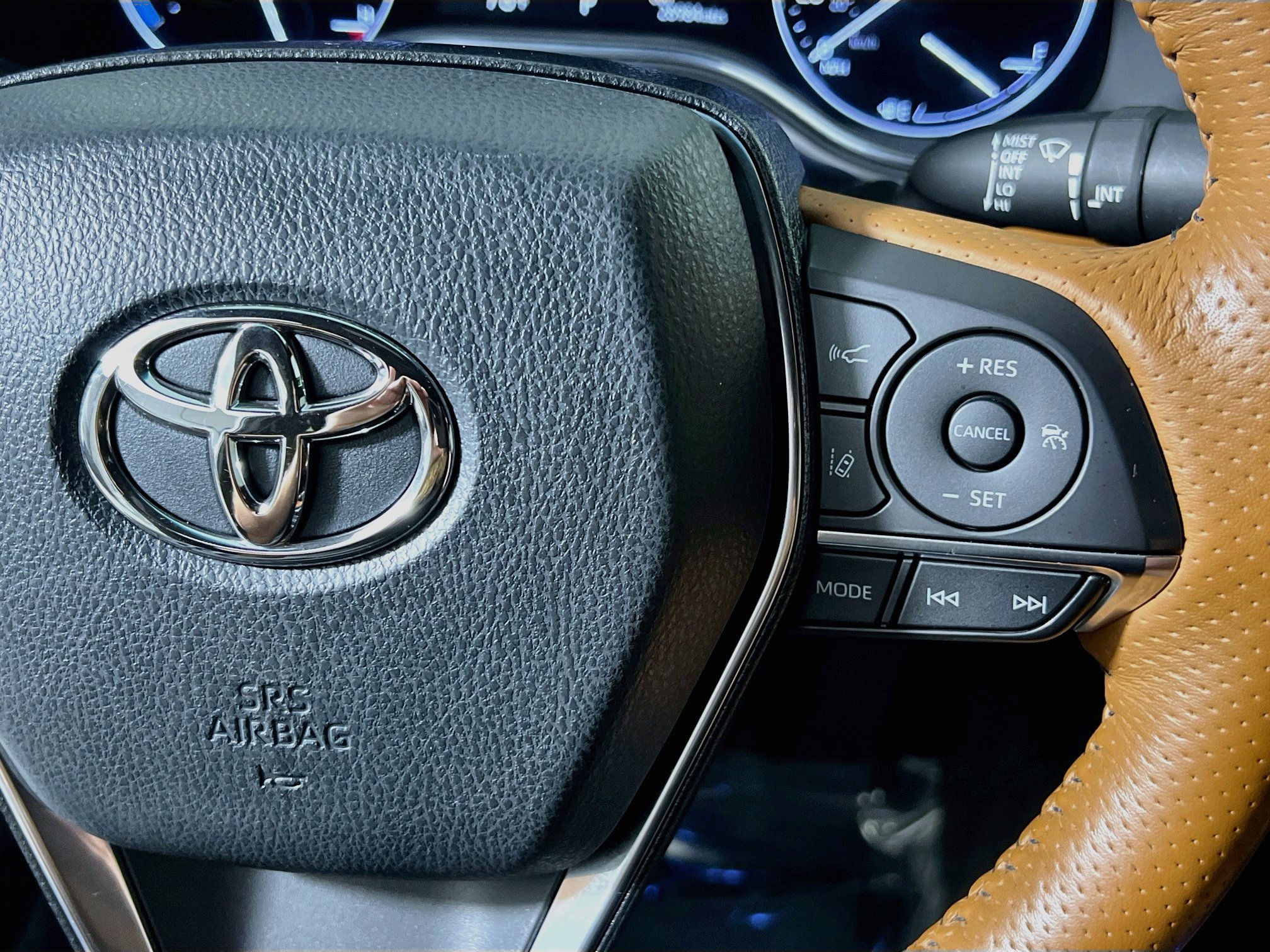 Used 2021 Toyota Avalon Limited w/ Advanced Safety Package FWD image 20