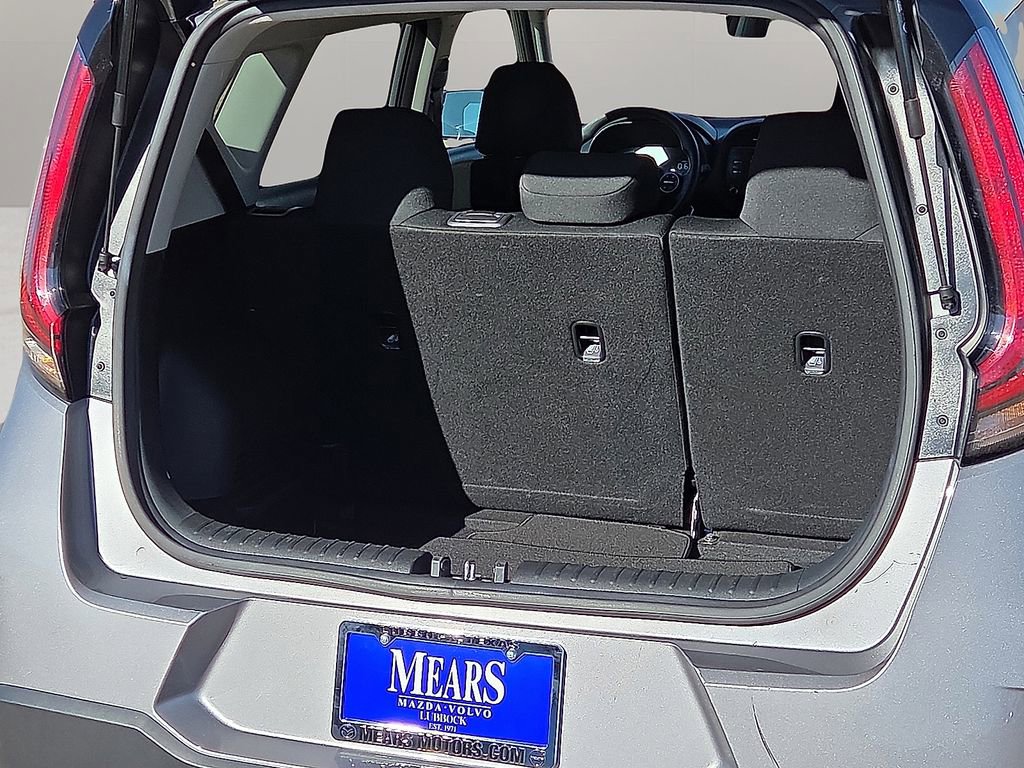 Used 2024 Kia Soul LX w/ Option Group 015 image 17