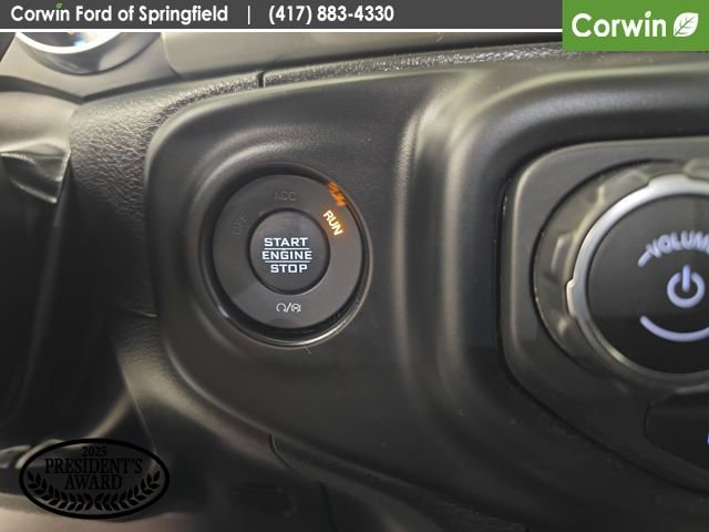 Used 2023 Jeep Gladiator Overland w/ Cold Weather Group image 28