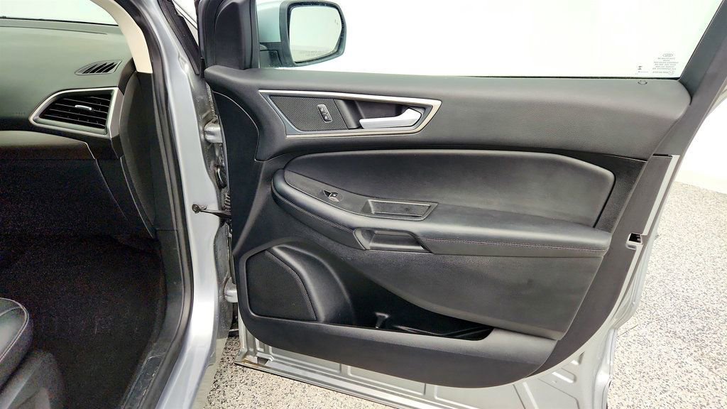 Used 2024 Ford Edge SEL image 26